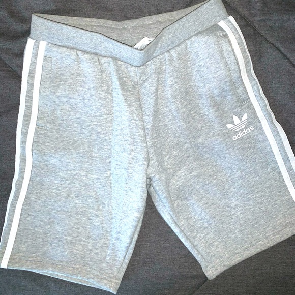 Adidas Shorts Small - Picture 1 of 6